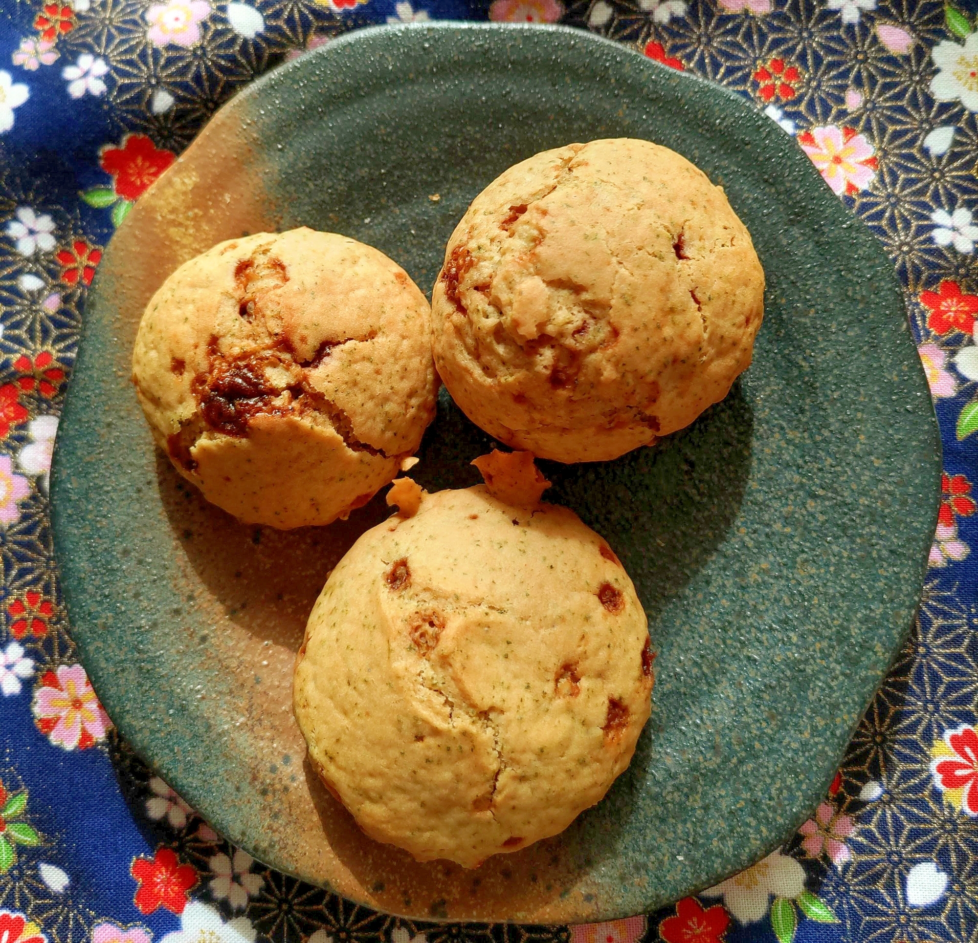 緑茶のカップケーキ