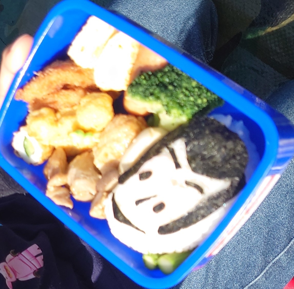 ルパン三世お弁当　ルパンのお顔おにぎり