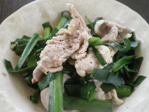 ニラと豚肉の塩炒め