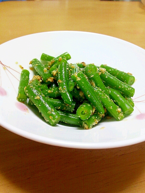 簡単！めんつゆでインゲン胡麻和え