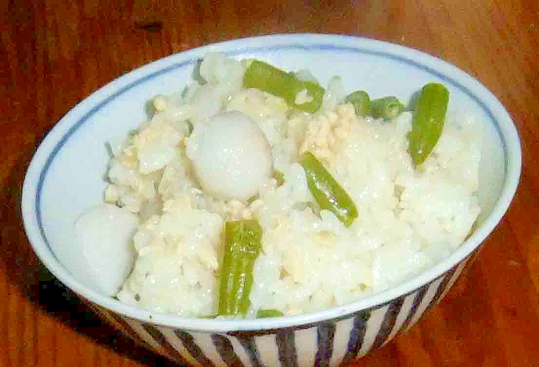 里芋と鮭の炊き込みご飯