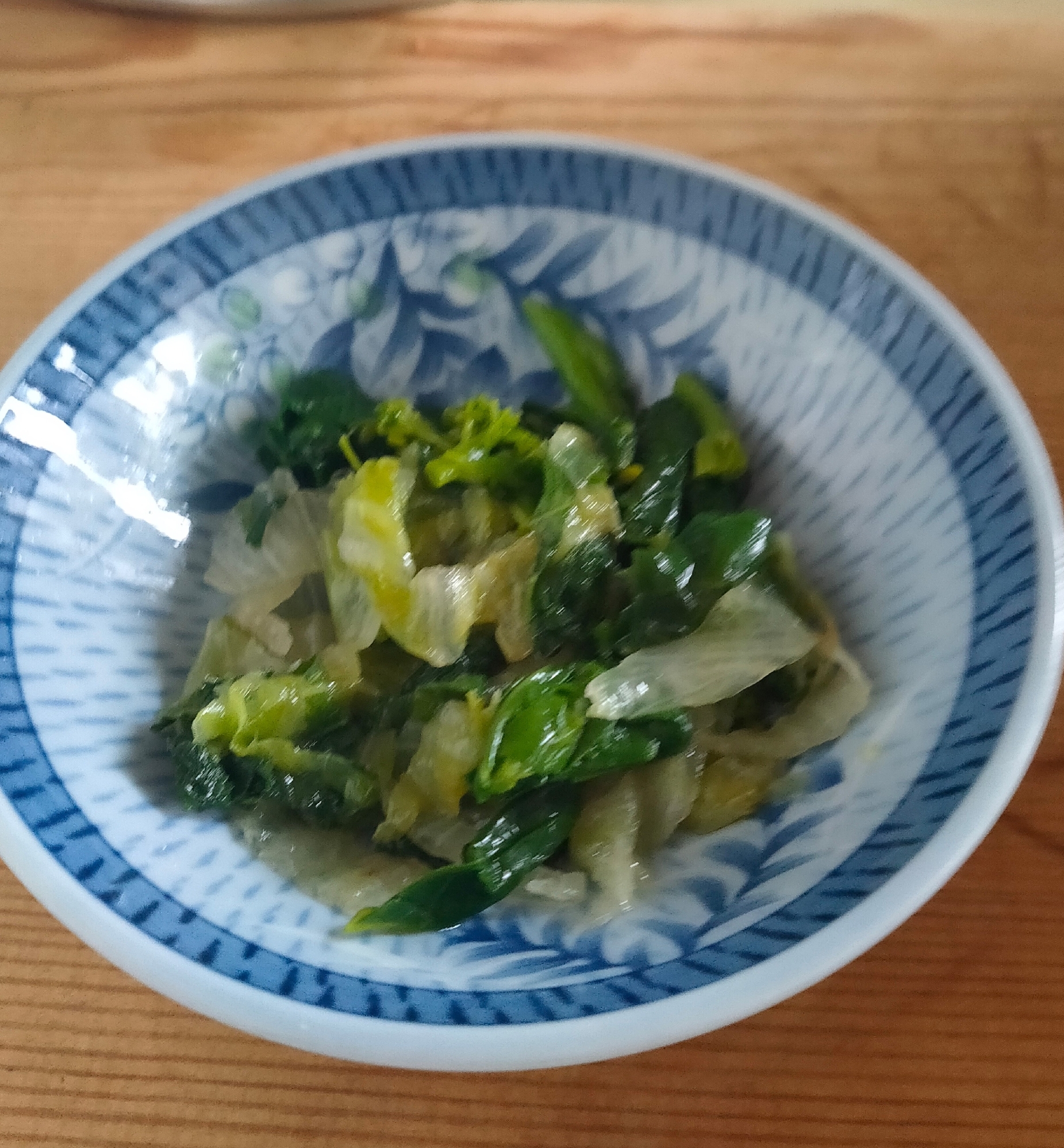 菜の花とレタスの炒め物♪