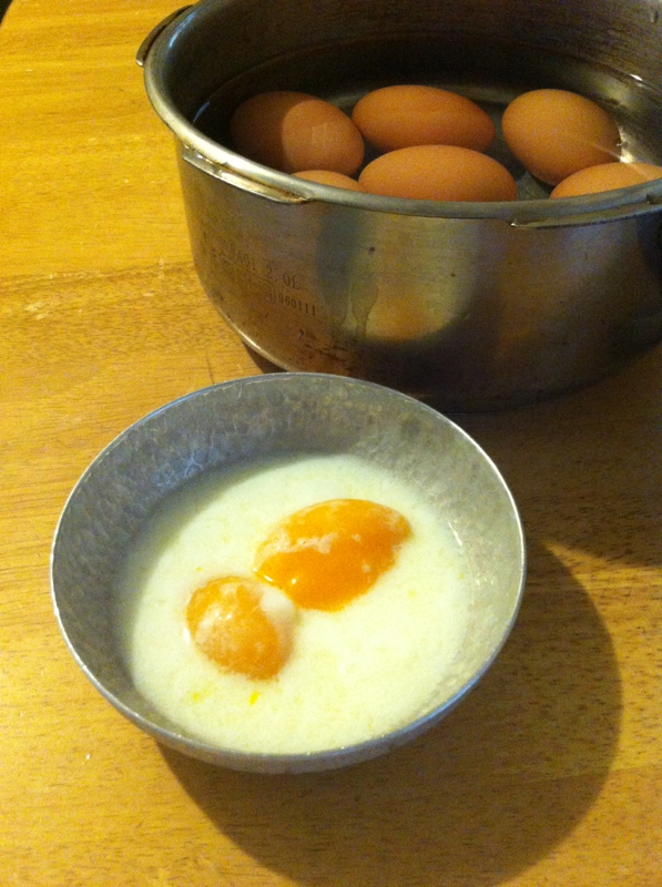 鍋で作る温泉卵