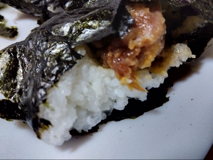 唐揚げ入りのおにぎり♡美味しいですよね♪