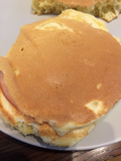 マヨネーズ入れ忘れて、かけて食べました(>_<)でもおいしかったです♡子どもに離乳食食べさせながらでも、片手でパクパク食べられて助かりました♡