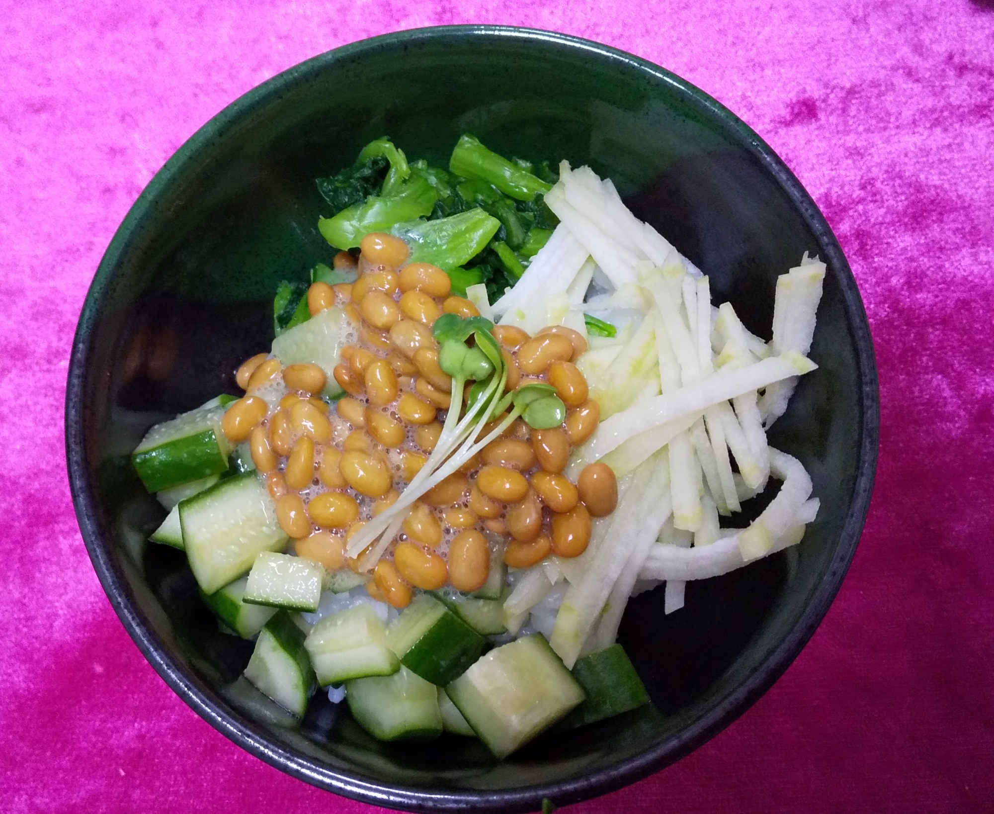 ばくだん小丼