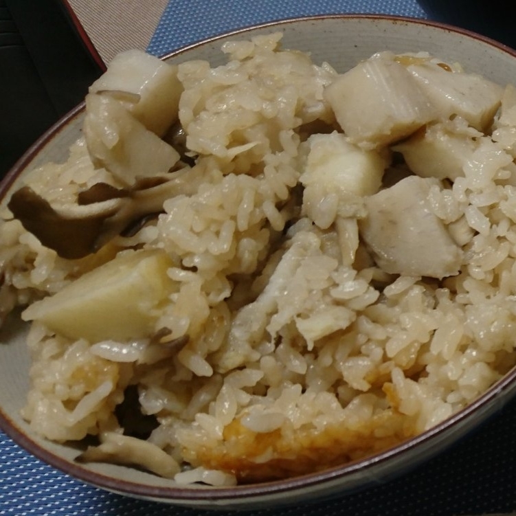 きのこと里芋の炊き込みご飯