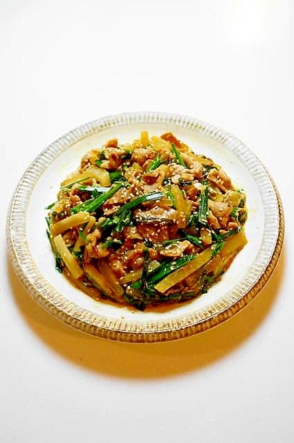 ご飯がすすむ！豚肉と大根とニラのスタミナ炒め