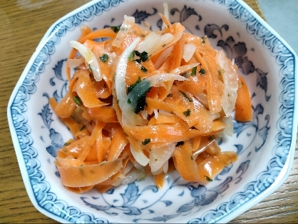 sweet sweet♡さん 人参サラダ　さっぱりして美味しいですね♫
夏に有り難いレシピ♡ありがとうございますm(__)m