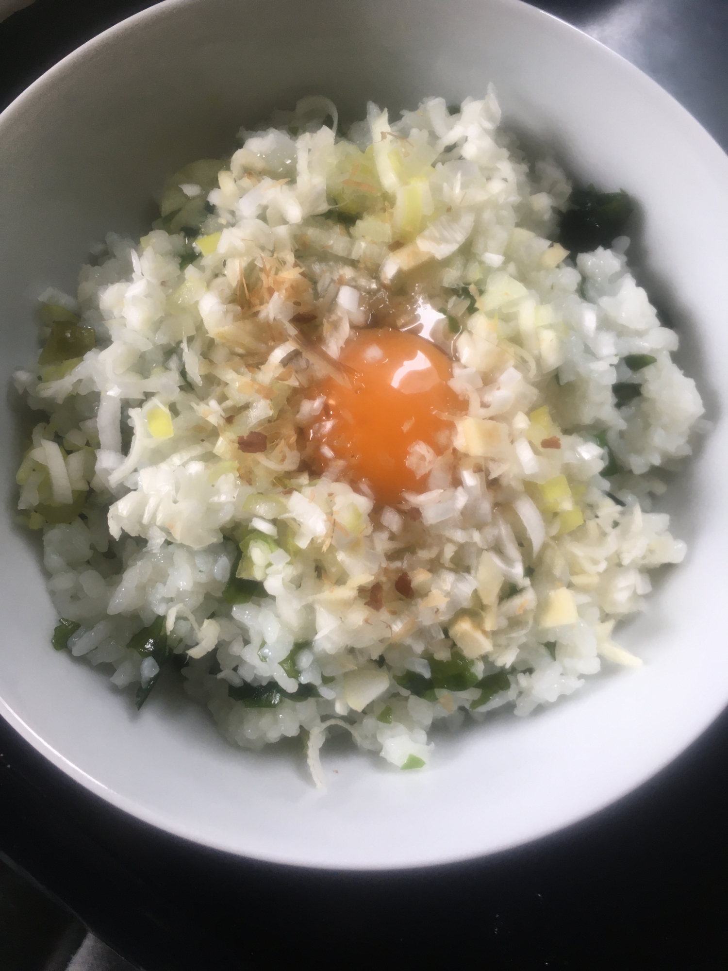 わかめご飯で、ネギ卵かけご飯