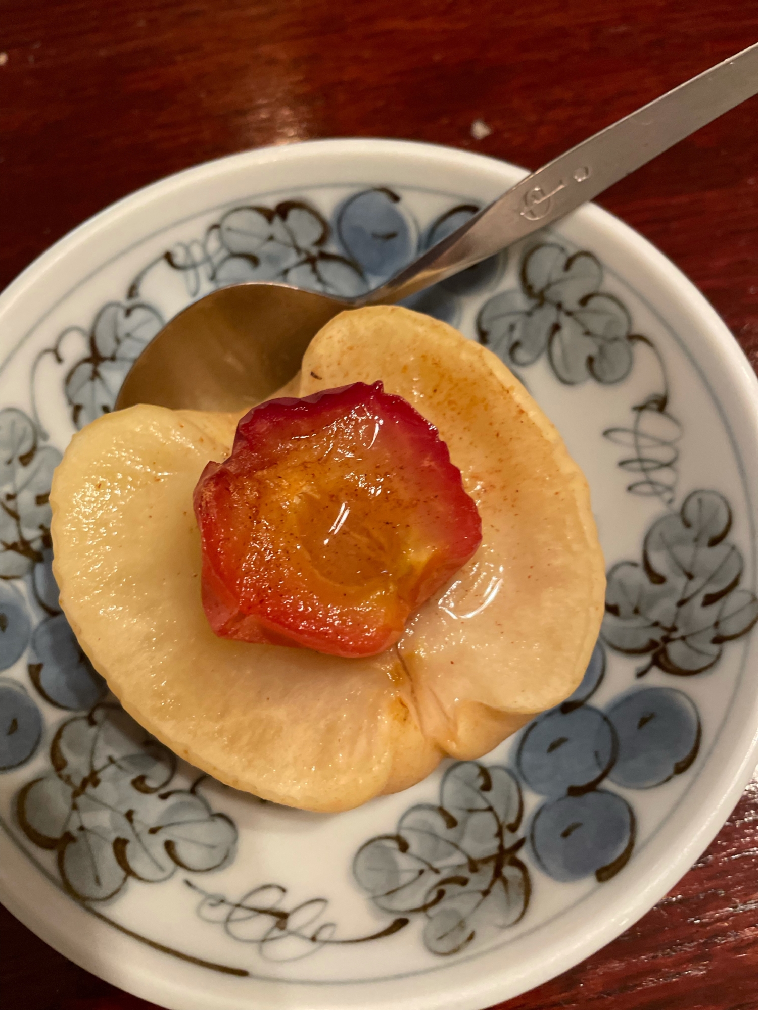 ボケたりんごで焼きリンゴ