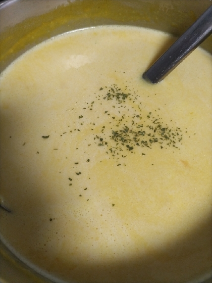 ミキサー不要！皮ごと使って濃厚簡単カボチャスープ♪