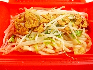 ルクエでパパッと♪イカ 水菜 もやし うどん