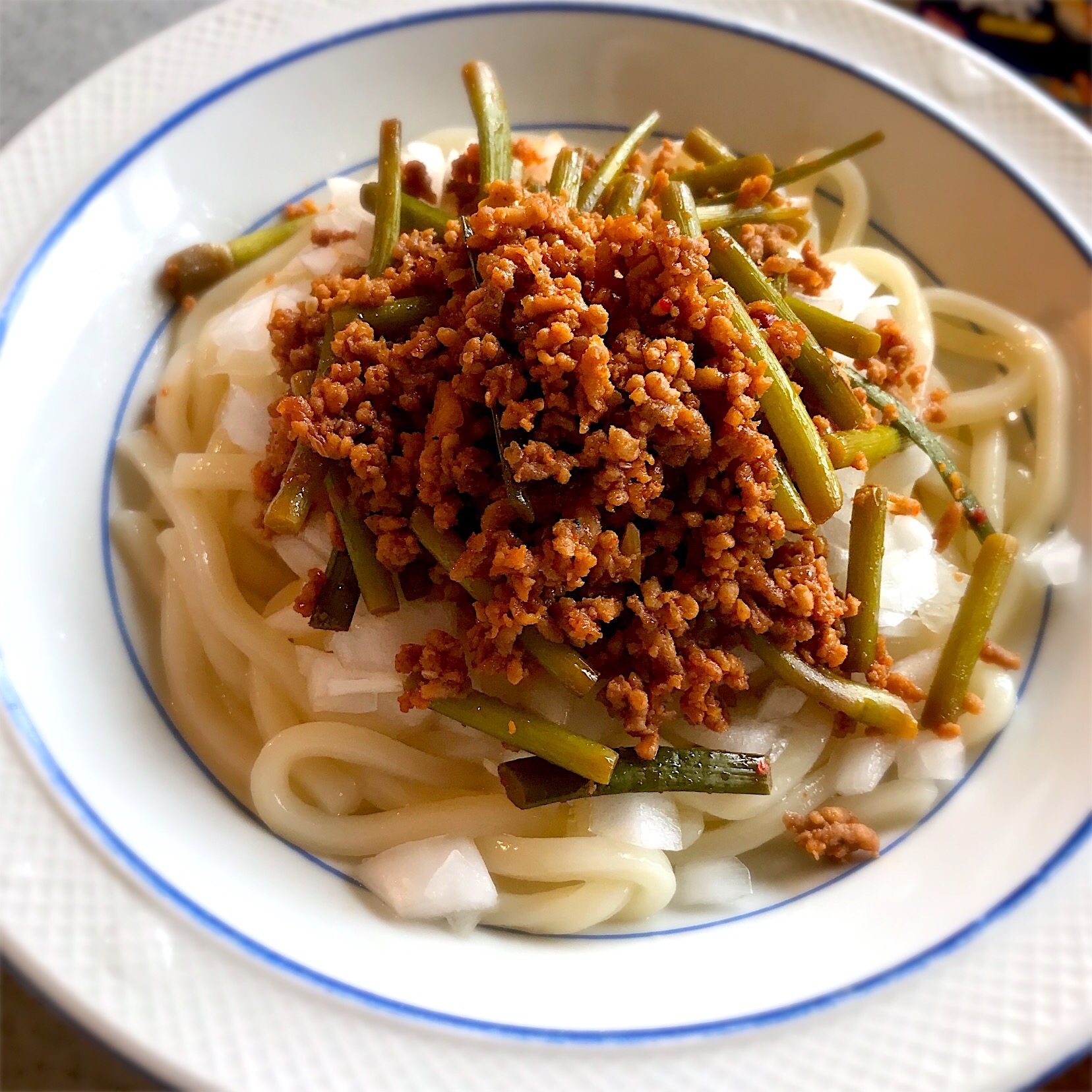 豚さんとにんにくの芽和えうどん＊