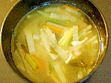 風邪に効く 大根とねぎの中華スープ レシピ 作り方 By なおポチca 楽天レシピ