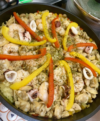 フライパン de シーフードパエリア