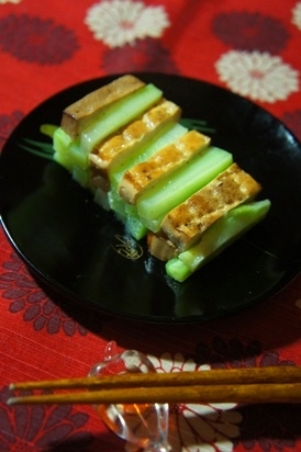 中華前菜、豆腐の燻製とブロッコリーの冷菜