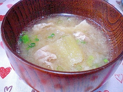 「とろっと感が良い!　焼きナスと豚肉の卸し味噌汁」