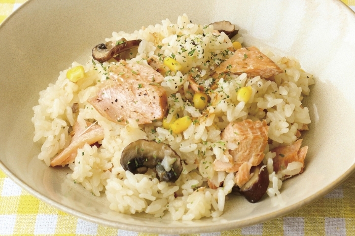 美味しさ無限大！旨味たっぷりな「鮭」のアレンジレシピ