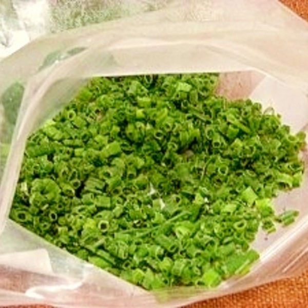 葱代わりに和食でも活躍 チャイブの保存は冷凍 レシピ 作り方 By ブルーボリジ 楽天レシピ 葱代わりに和食でも活躍 チャイブの保存は冷凍 レシピ 作り方 By ブルーボリジ 楽天レシピ