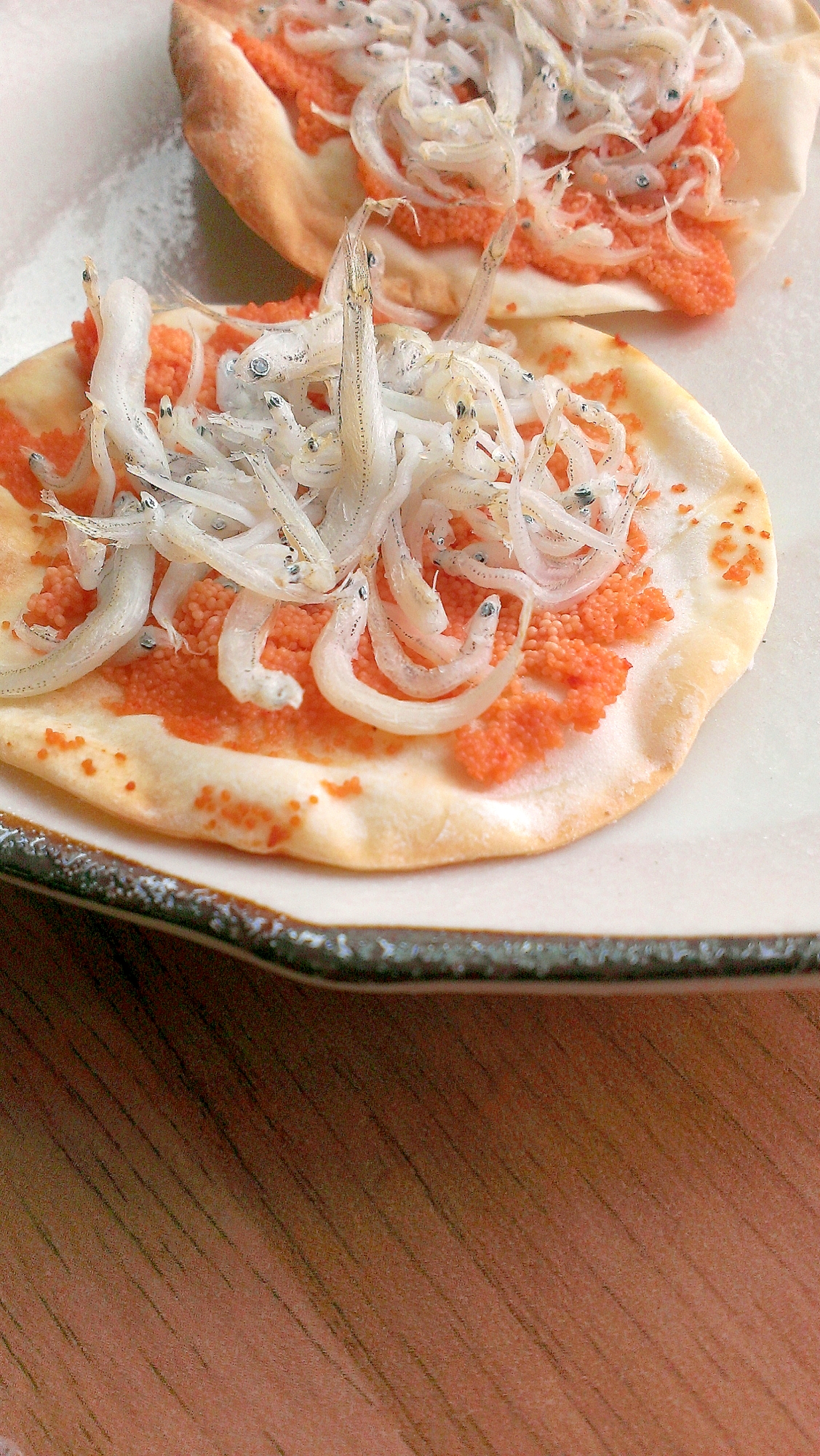 餃子の皮で！辛子明太子しらすピザ風♪