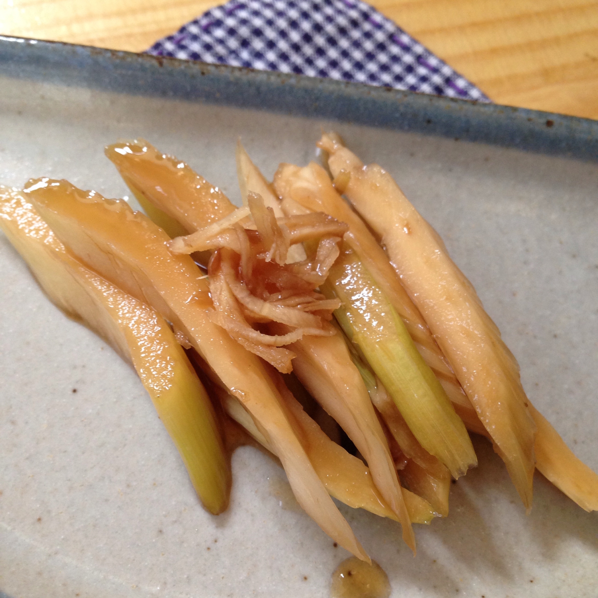 セロリの生姜醤油漬け♪