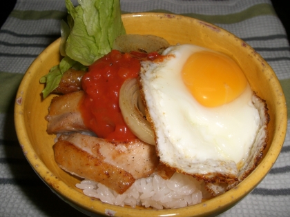 息子用に作ったら　いつのも丼（？）とは違って　喜んでくれました。
このソースは　玉ねぎとの相性も良いのですね♪