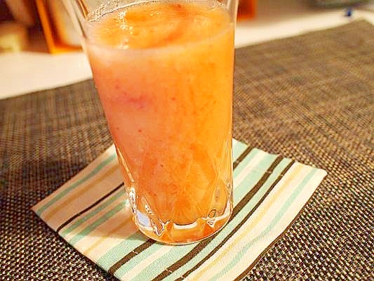 フレッシュジュース 林檎 人参 グレープフルーツ レシピ 作り方 By ブ 子 楽天レシピ フレッシュジュース 林檎 人参 グレープフルーツ レシピ 作り方 By ブ 子 楽天レシピ