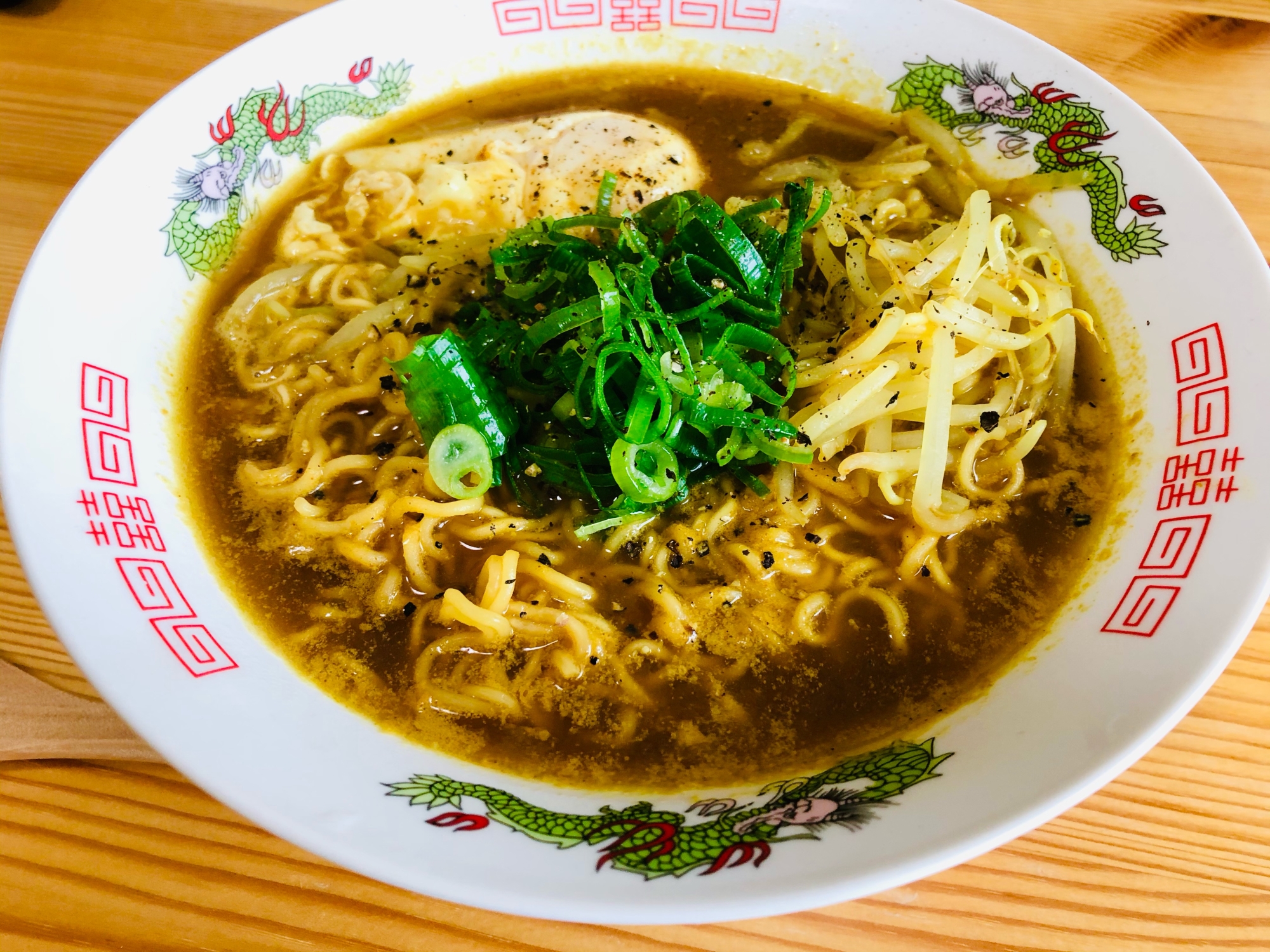 簡単！！インスタントラーメンで☆カレーラーメン