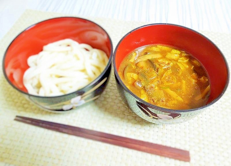 油揚げとエリンギのスパイスカレーうどん