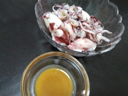 小イカのボイルと酢味噌