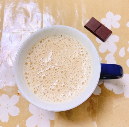 すりゴマ＆チョコシロップのコーヒー牛乳