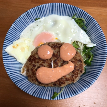 シンプルなロコモコ丼