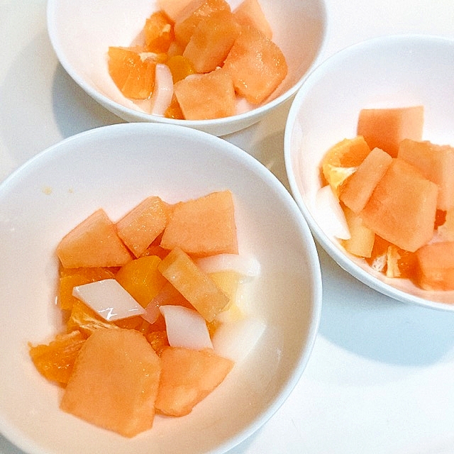 メロンとオレンジと杏仁豆腐の☆簡単フルーツサラダ