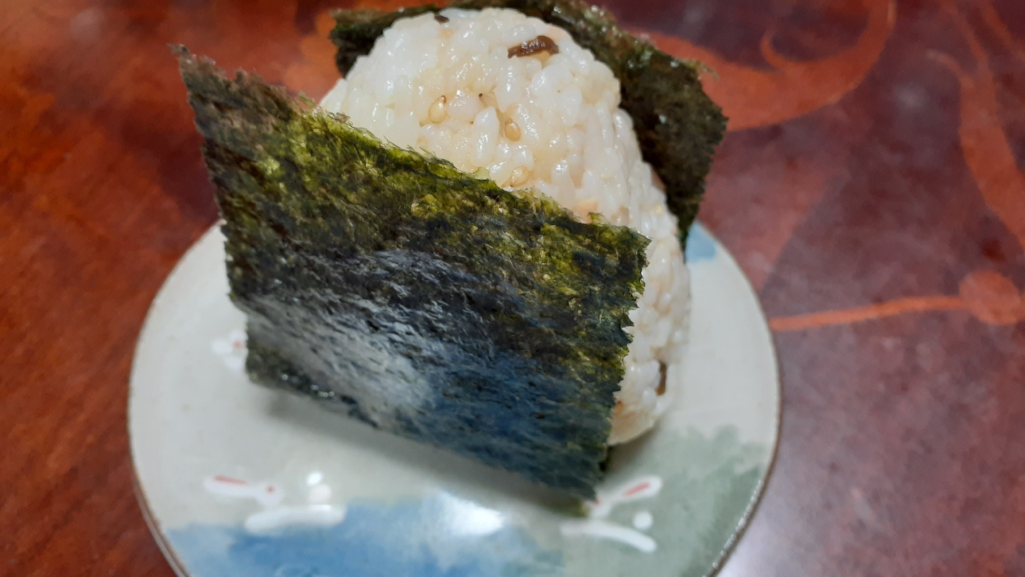 ツナと塩昆布の昆布醤油混ぜおにぎり♪