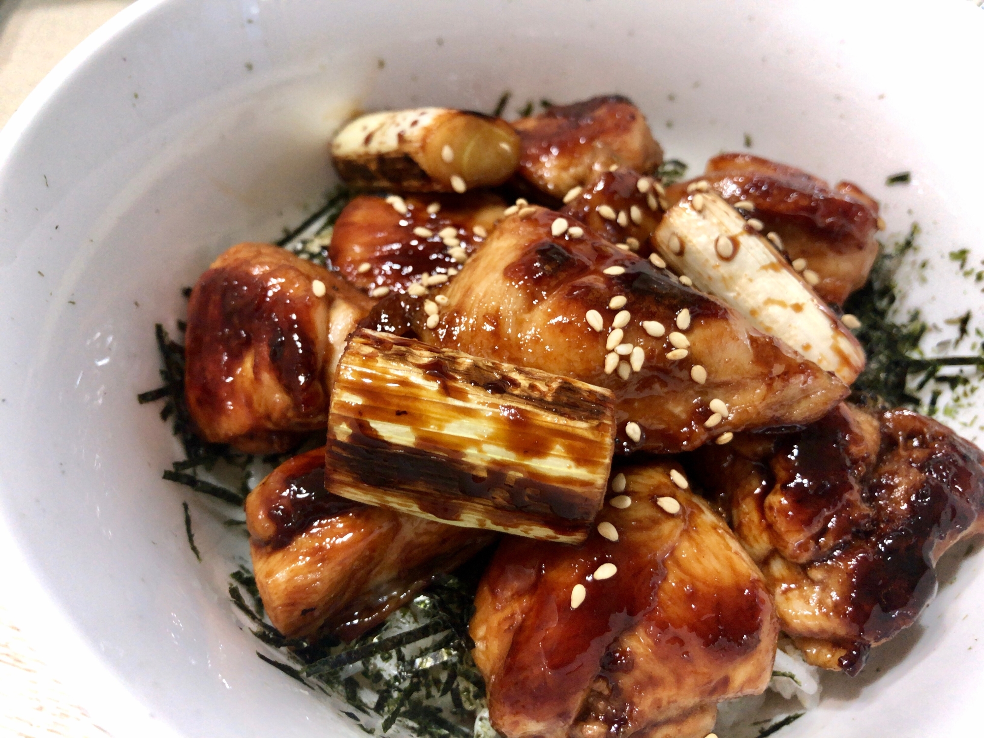 簡単！うなぎのタレで焼き鳥丼♩