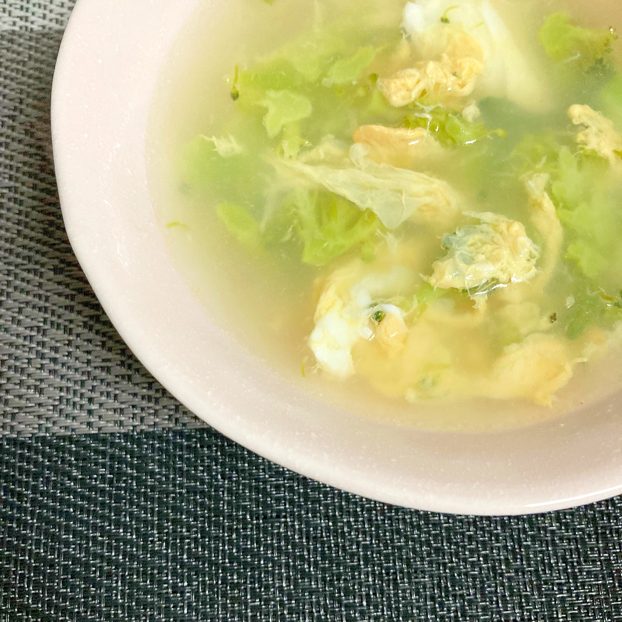茎も使おう ブロッコリー食べきり簡単卵スープ