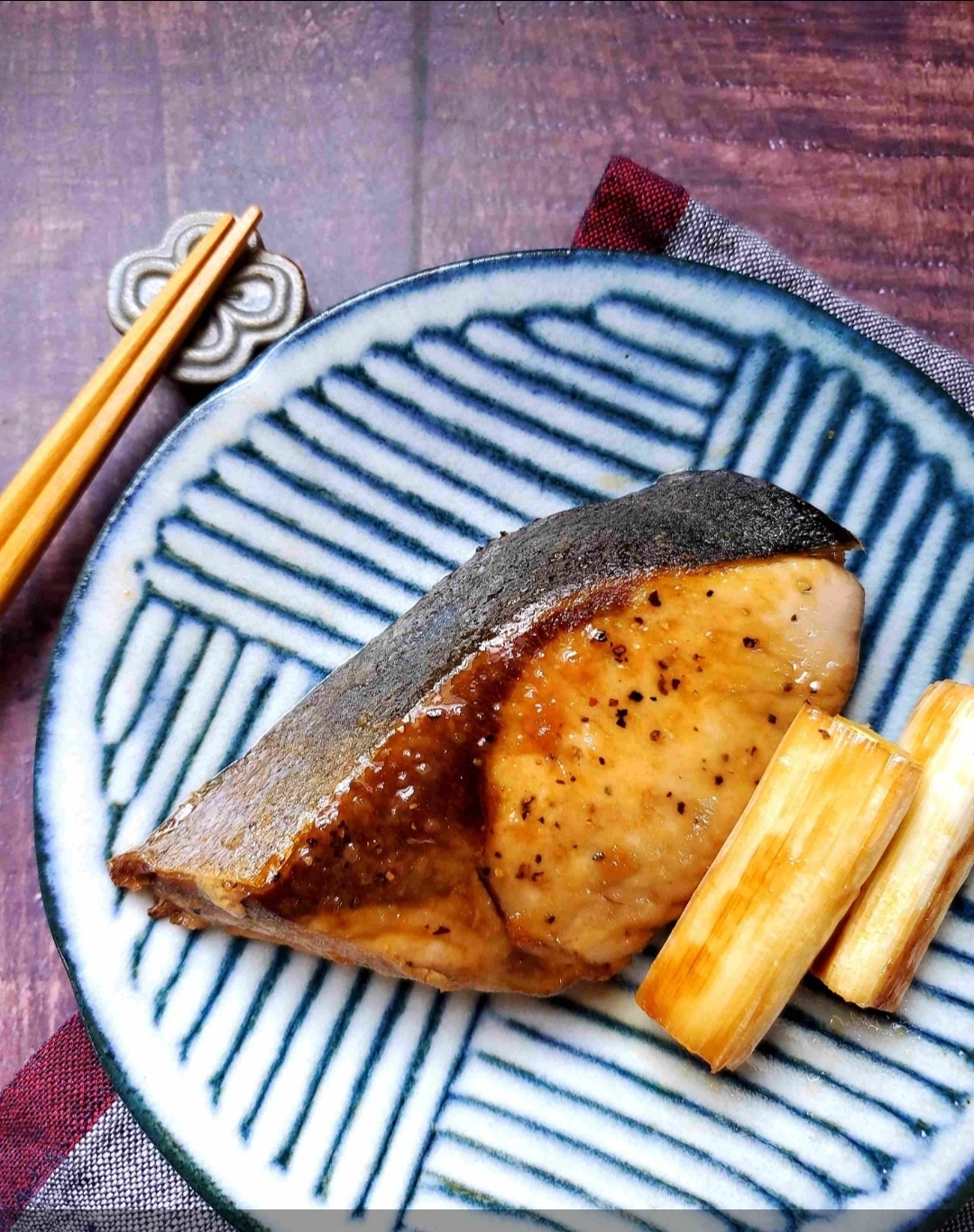 ぶりのスパイシー甘辛照り焼き