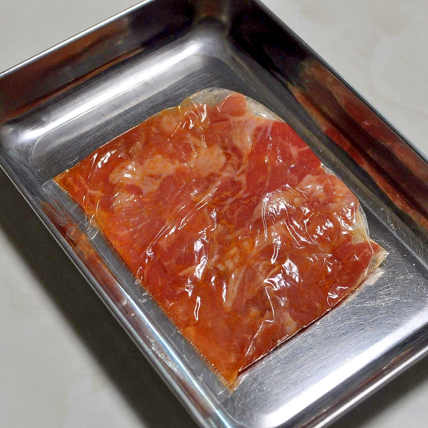 下味冷凍◇豚薄切り肉のトムヤムペースト漬け