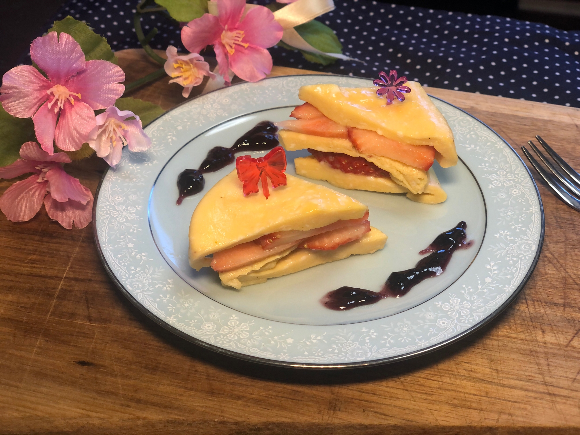 甘い卵焼きで簡単いちごショートケーキ風デザート⭐