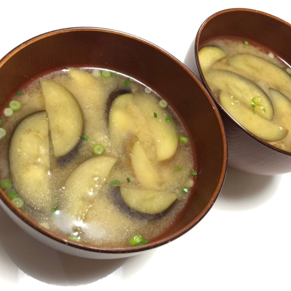 ごま油香るナスの味噌汁 やる気 レシピ 作り方 By たこべいべい 共働き夫婦の言い訳料理ブログ 楽天レシピ ごま油香るナスの味噌汁 やる気 レシピ 作り方 By たこべいべい 共働き夫婦の言い訳料理ブログ 楽天レシピ