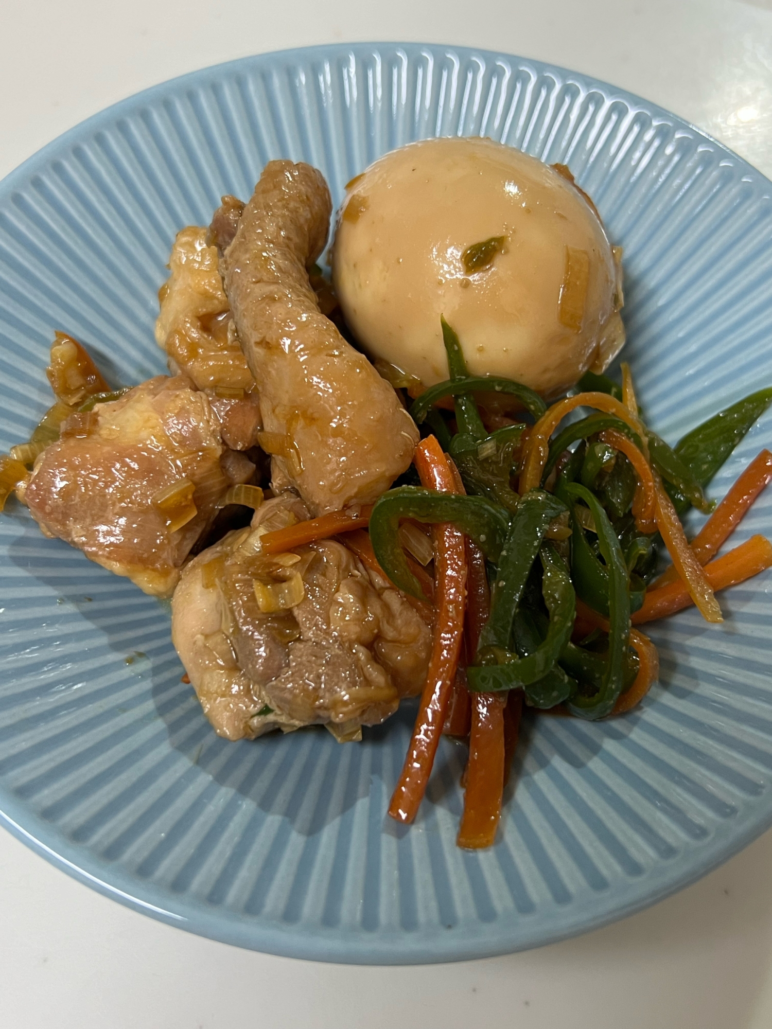 作り置きに♪たまごと鶏もも肉の香味漬け