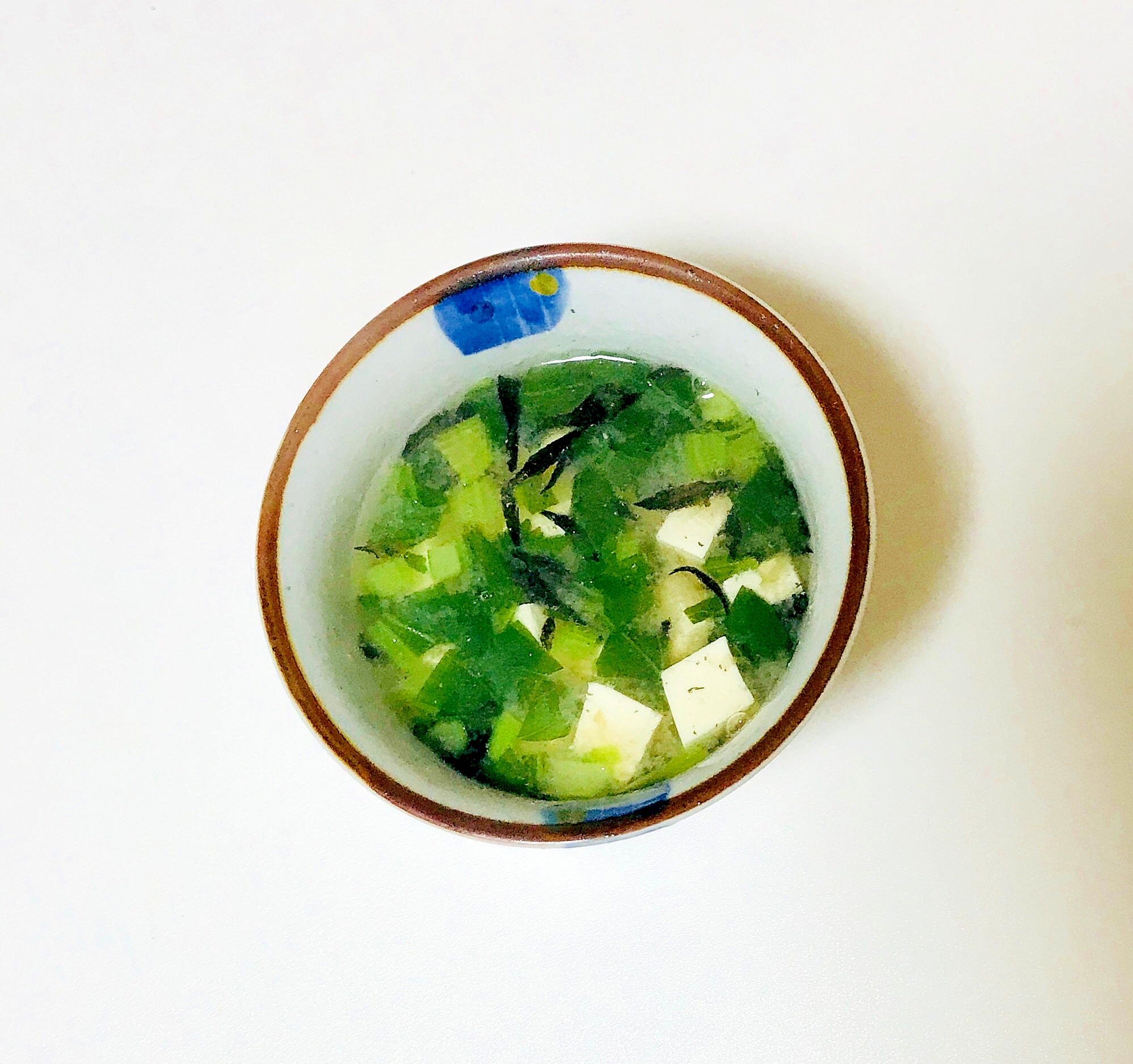 小松菜とひじきの豆腐味噌汁