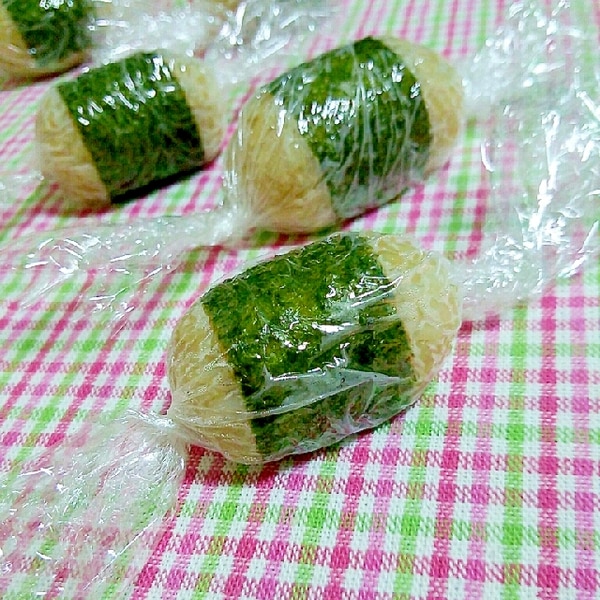 味付き海苔で俵キャンディーおにぎり レシピ 作り方 By あ ち0024 楽天レシピ 味付き海苔で俵キャンディーおにぎり レシピ 作り方 By あ ち0024 楽天レシピ
