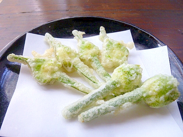 にんにくの茎（芽）坊主の天ぷら