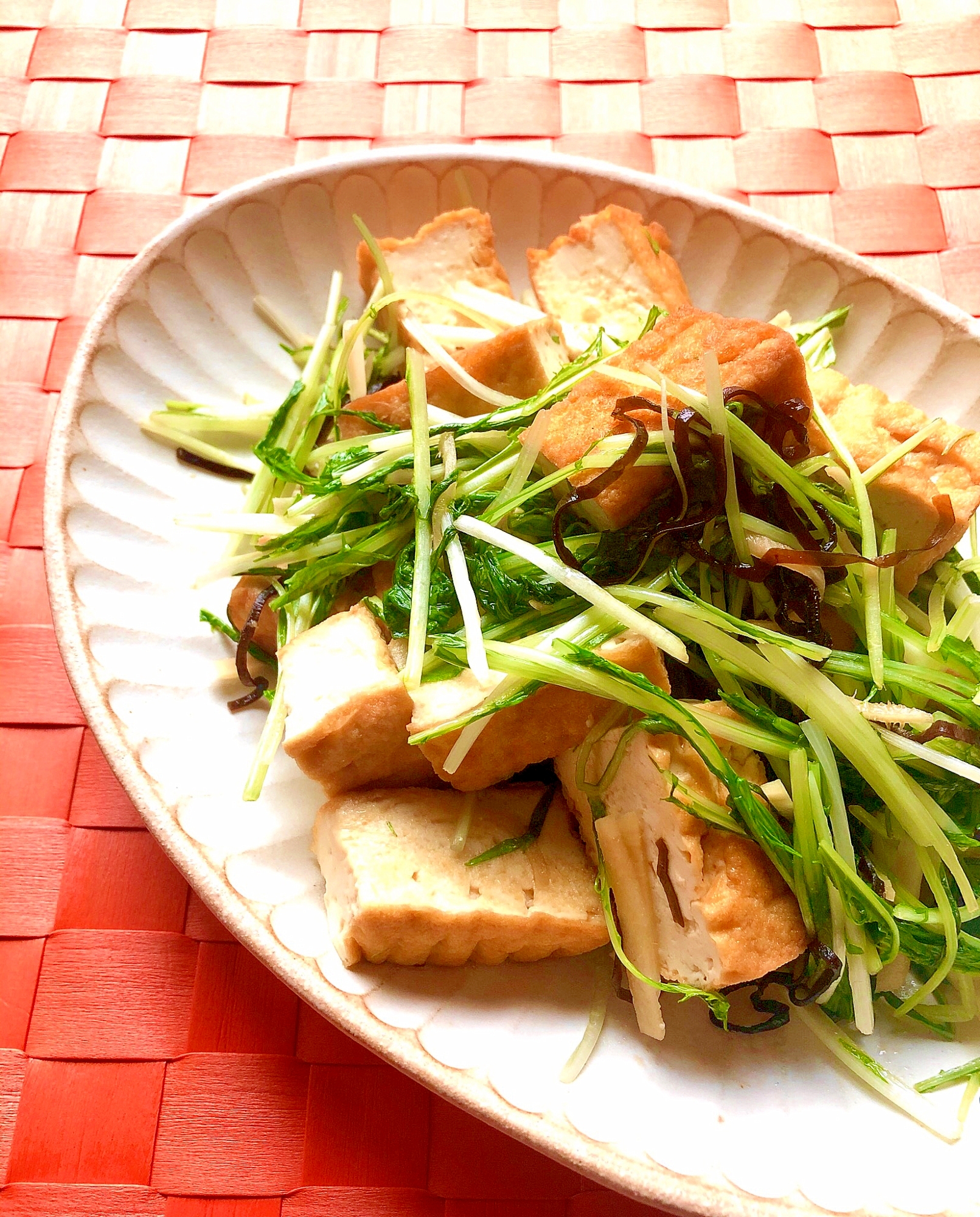 簡単！水菜と厚揚げの塩昆布生姜炒め○糖質オフ