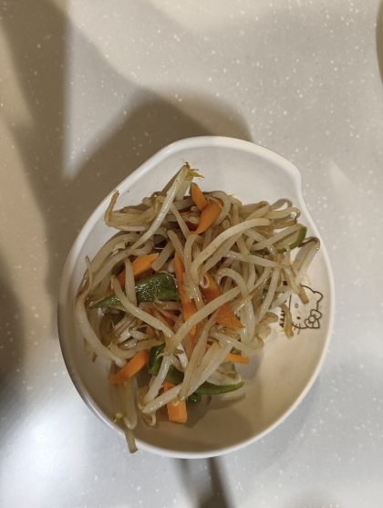 白だしだけ♡もやしとピーマンとにんじんの白だし炒め
