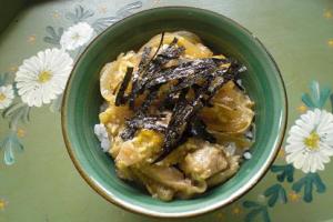 鶏肉と牛蒡が良く合う　｢鶏牛蒡どんぶり」　　　♪♪