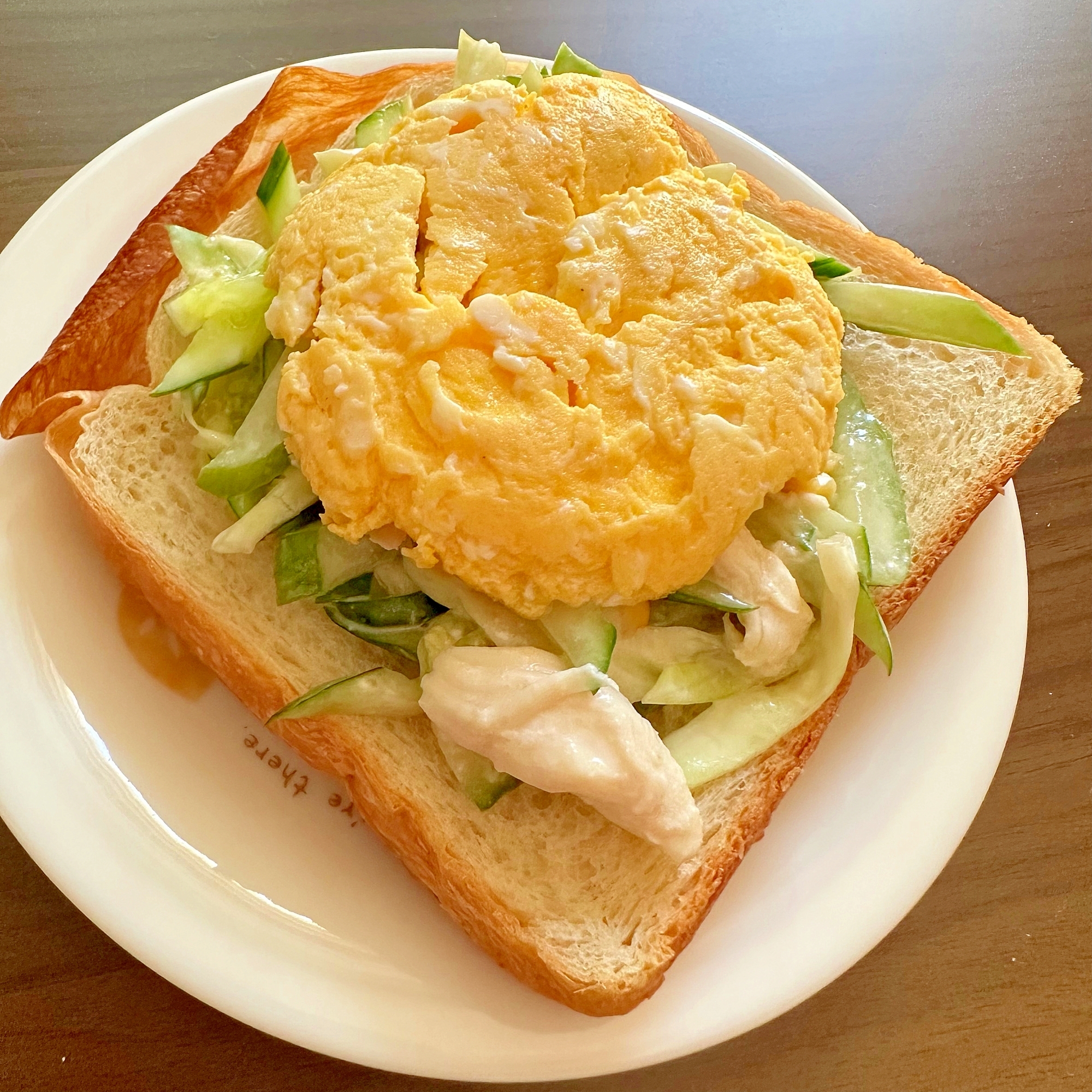 きゅうりとささみのオムライス風トーストʚଓ⋆