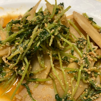 タケノコと豆苗＆胡麻。美味しかったです。（家族の好き嫌いで酢味噌を味噌と砂糖に変更しました）